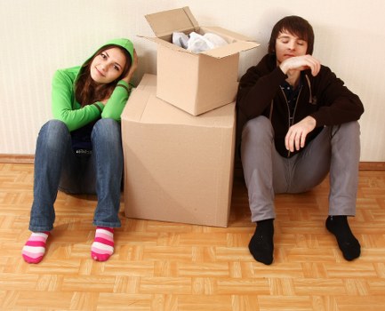 Local moving truck suitable for Kingston apartments and homes