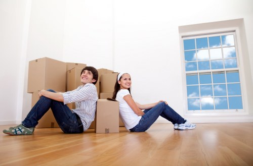 Local movers planning a flat removal in Kingston