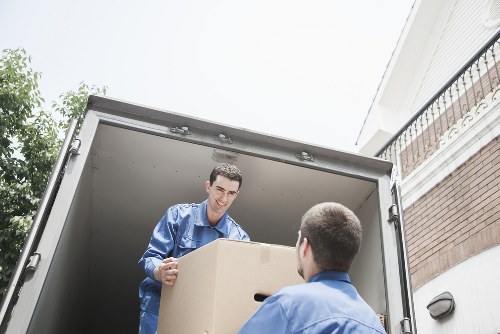 Loading service for flats and apartments in Kingston